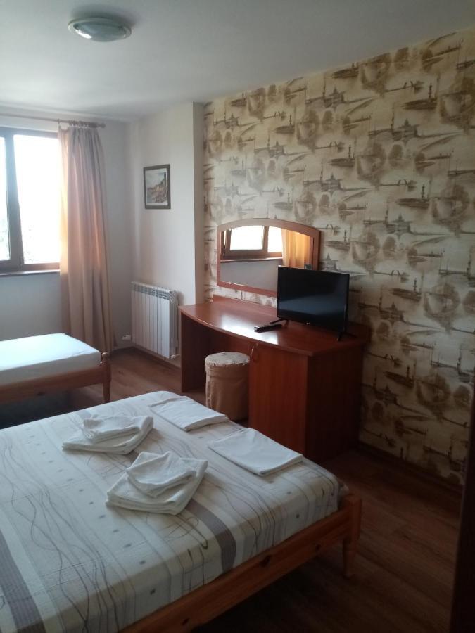 Guest House Ivanovi Chernomorets Exterior photo