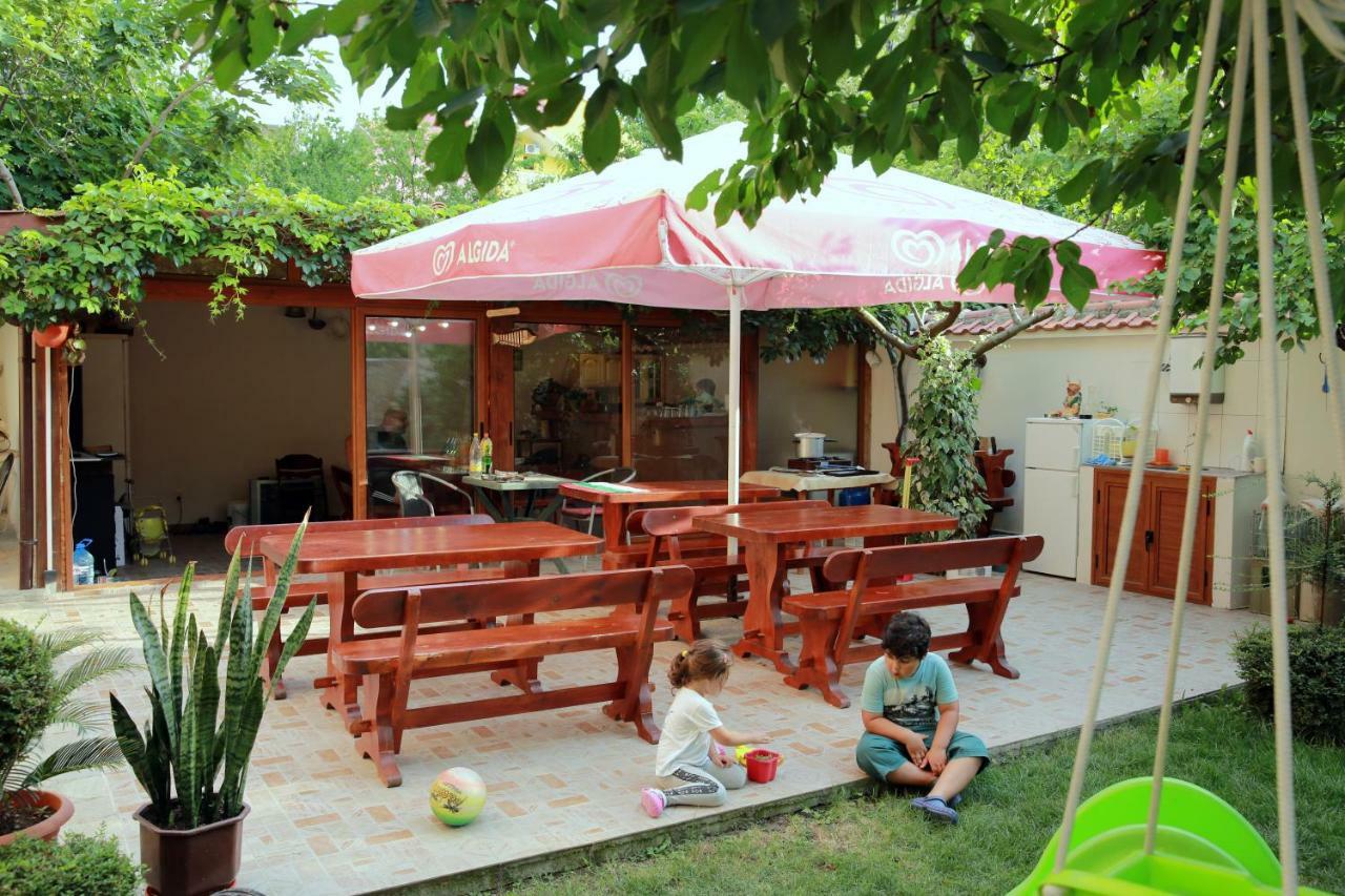 Guest House Ivanovi Chernomorets Exterior photo