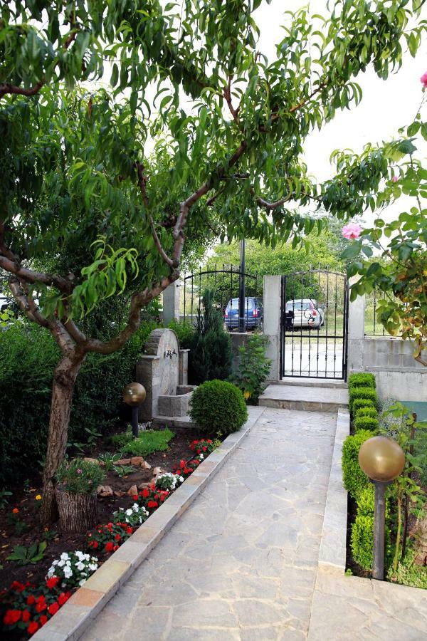 Guest House Ivanovi Chernomorets Exterior photo
