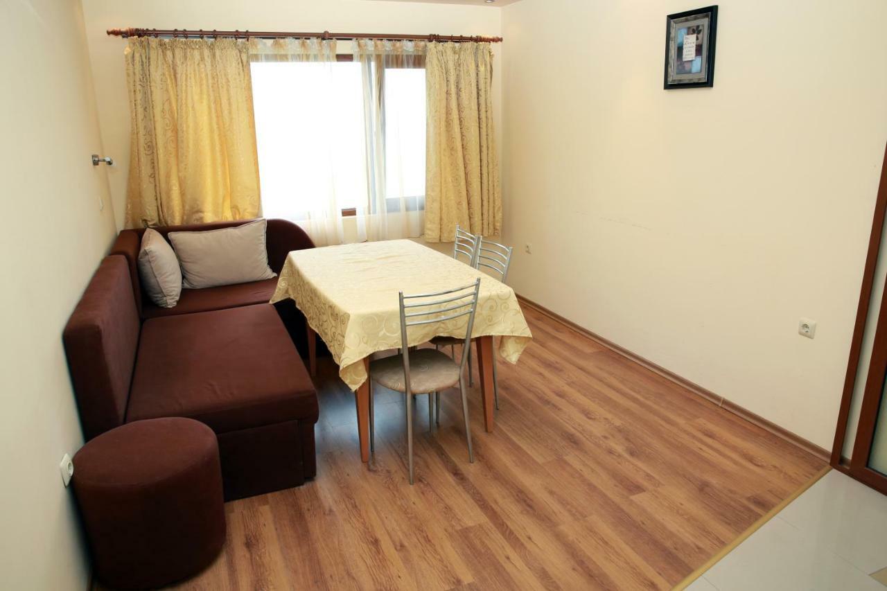 Guest House Ivanovi Chernomorets Exterior photo